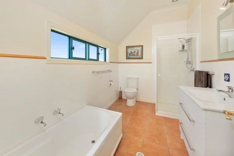 Photo of property in 99a Simpson Road, Papamoa Beach, Papamoa, 3118