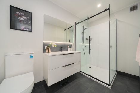 Photo of property in 20 Westhaven Drive, Tawa, Wellington, 5028