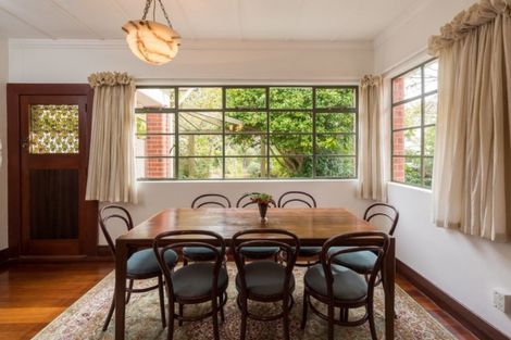 Photo of property in 18 Newgate Street, Picton, 7220