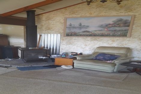 Photo of property in 31 Powells Road, Cable Bay, 0420