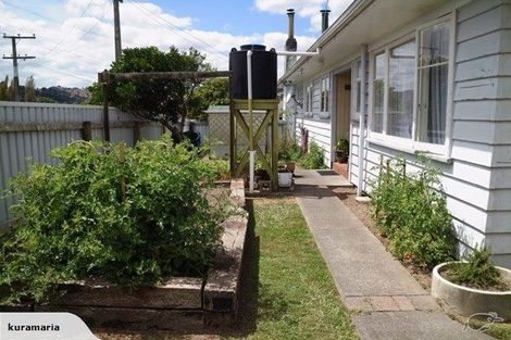 Photo of property in 2 Hikurangi Terrace, Taumarunui, 3920