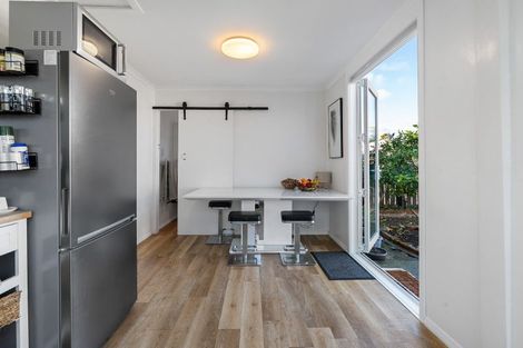 Photo of property in 9 East Street, Petone, Lower Hutt, 5012