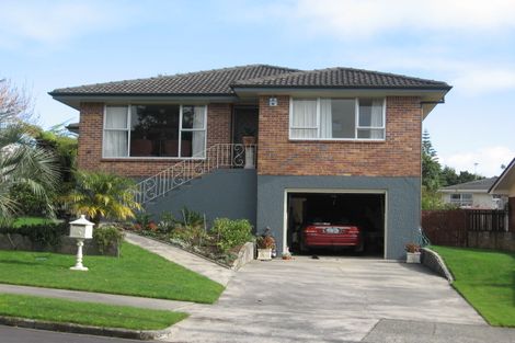 Photo of property in 6 Iorangi Place, Hillpark, Auckland, 2102