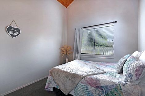 Photo of property in 18 Uta Street, Utuhina, Rotorua, 3015