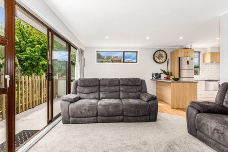 Photo of property in 9a City View Grove, Harbour View, Lower Hutt, 5010