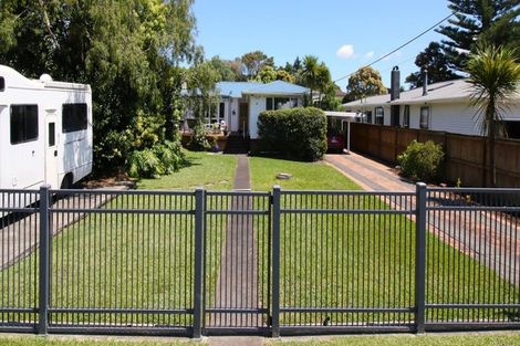 Photo of property in 8 Nicolas Avenue, Glen Eden, Auckland, 0602