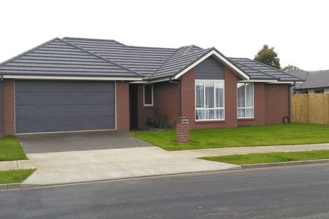 Photo of property in 32 Chalgrove Road, Huntington, Hamilton, 3210