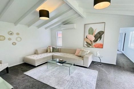 Photo of property in 25a Ludlam Crescent, Woburn, Lower Hutt, 5010