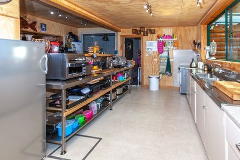 Photo of property in 409 Port Road, Whangamata, 3620