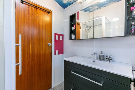 Photo of property in 5 Kau Kau Way, Ngaio, Wellington, 6035