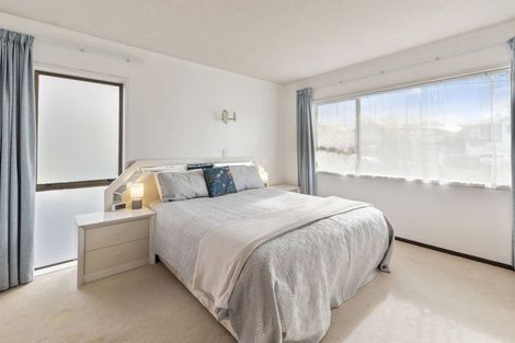 Photo of property in 31 Ridge Road, Waiake, Auckland, 0630