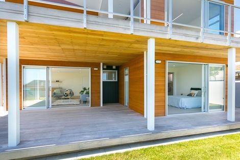 Photo of property in 16 Hine Street, New Plymouth, 4310