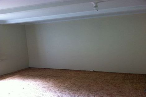 Photo of property in 29 Marine Parade, Bluff Hill, Napier, 4110