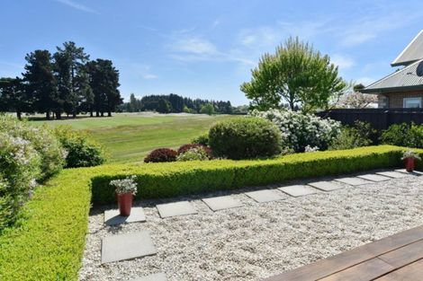 Photo of property in 142 Lake Terrace Road, Burwood, Christchurch, 8061