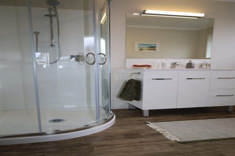 Photo of property in 186 The Boulevard, Papamoa Beach, Papamoa, 3118