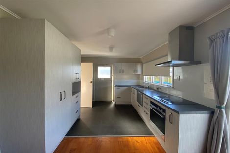 Photo of property in 72a Arimu Road, Papakura, 2110