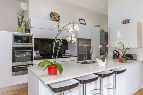 Photo of property in 12 Moreton Drive, Manly, Whangaparaoa, 0930