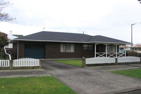 Photo of property in 2 Alan Street, Palmerston North, 4414