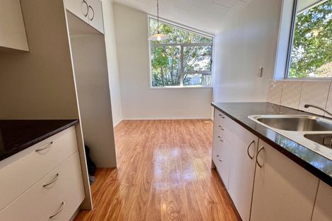 Photo of property in 32 Casuarina Road, Half Moon Bay, Auckland, 2012