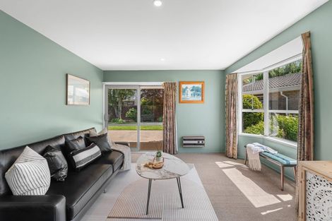 Photo of property in 21b Montclare Avenue, Ilam, Christchurch, 8041
