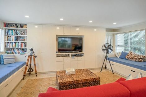 Photo of property in 19 Hicks Place, Cooks Beach, Whitianga, 3591