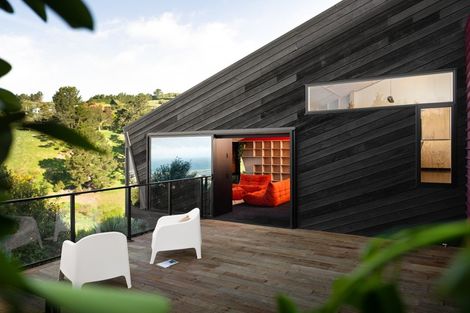 Photo of property in 6 Craigieburn Lane, Mount Pleasant, Christchurch, 8081