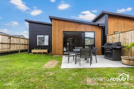 Photo of property in 14 Buddle Road, Paerata, 2124