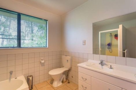 Photo of property in 21 Moorgreen Heights, Torbay, Auckland, 0630