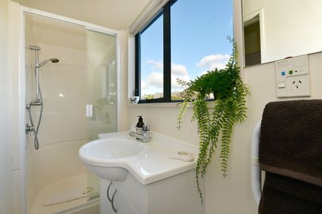Photo of property in 13a Joydon Place, Stanmore Bay, Whangaparaoa, 0932