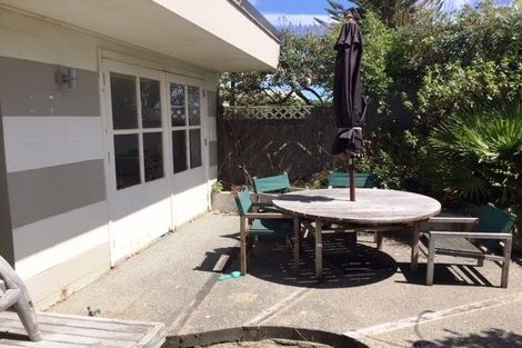 Photo of property in 131 Tutere Street, Waikanae Beach, Waikanae, 5036