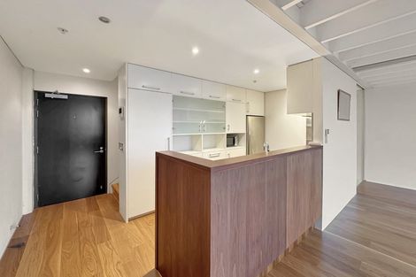 Photo of property in Waterloo Quay Apartments, 205/28 Waterloo Quay, Pipitea, Wellington, 6011