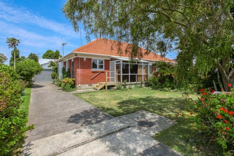 Photo of property in 2/101a Clevedon Road, Papakura, 2110