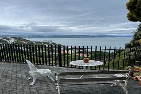 Photo of property in 126 Grafton Road, Roseneath, Wellington, 6011