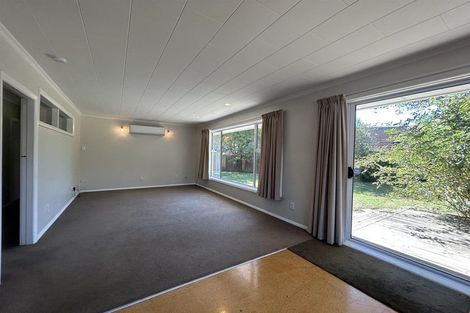 Photo of property in 35 Lochee Road, Upper Riccarton, Christchurch, 8041