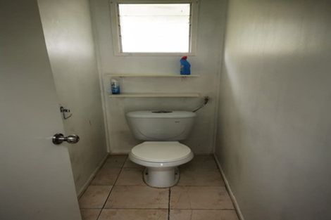 Photo of property in 3 Longburn Road, Henderson, Auckland, 0610