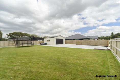 Photo of property in 12 Freedom Drive, Kelvin Grove, Palmerston North, 4414