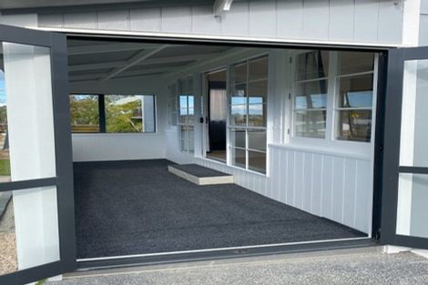 Photo of property in 175 Vipond Road, Stanmore Bay, Whangaparaoa, 0932