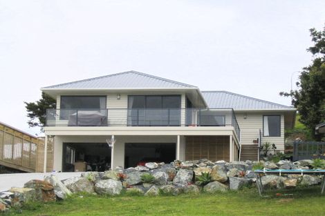Photo of property in 25 Berghan Road, Coopers Beach, 0420