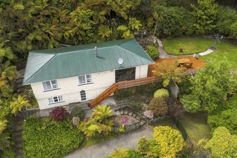 Photo of property in 284 Moores Valley Road, Wainuiomata, 5373