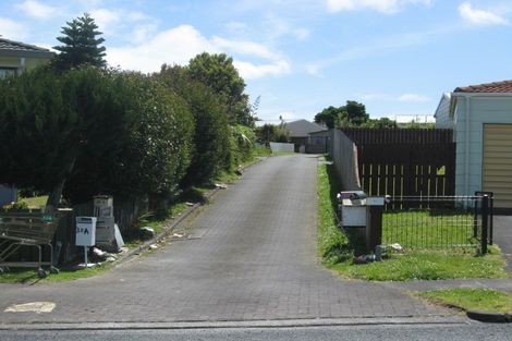 Photo of property in 1/32 Maplesden Drive, Clendon Park, Auckland, 2103