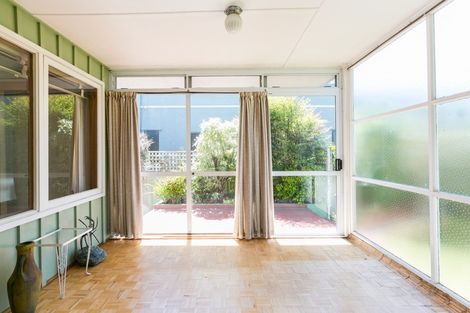 Photo of property in 28 Georges Drive, Napier South, Napier, 4110