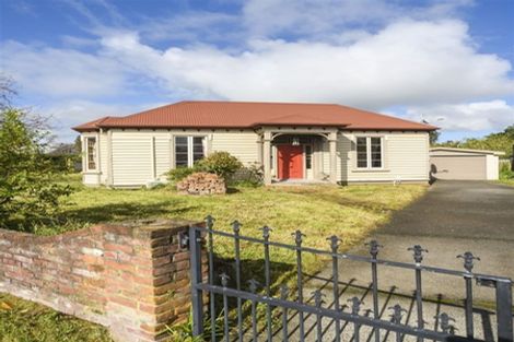 Photo of property in 102 Atawhai Road, Fitzherbert, Palmerston North, 4410