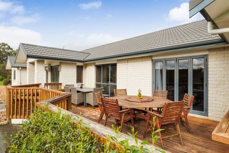 Photo of property in 294 Polson Hill Drive, Aokautere, Palmerston North, 4471