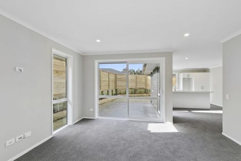 Photo of property in 8 Martingale Drive, Whitby, Porirua, 5024