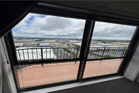 Photo of property in The Rennaissance, 11d/18 Ronwood Avenue, Manukau, Auckland, 2104