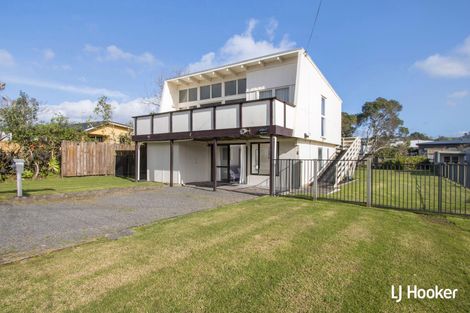Photo of property in 48 Hillview Road, Waihi Beach, 3611
