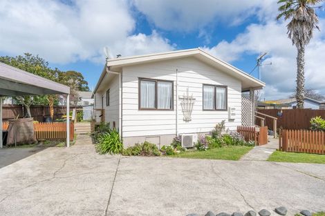 Photo of property in 17b Cromwell Drive, Fitzroy, Hamilton, 3206