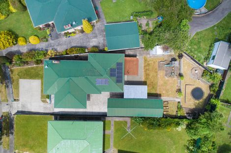 Photo of property in 14 Parkland Crescent, Terrace End, Palmerston North, 4410