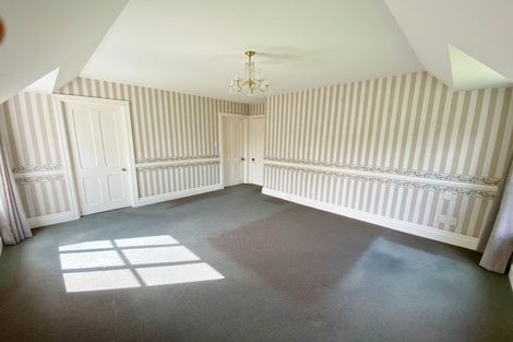 Photo of property in 163 Gardiners Road, Harewood, Christchurch, 8051