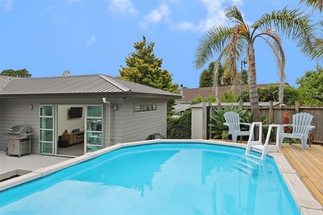 Photo of property in 62 Vintage Drive, Henderson, Auckland, 0612